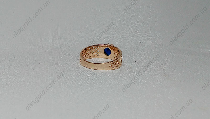 Женское кольцо синий камень
