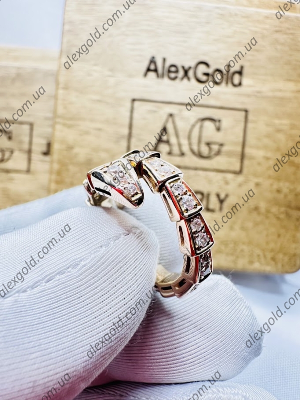 Кільце змія Bulgari золото 