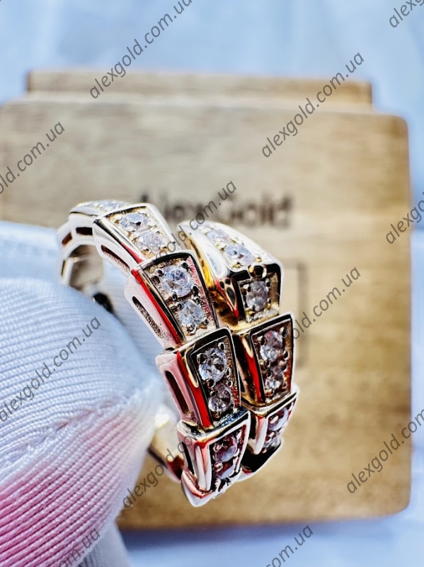 Кільце змія Bulgari золото 