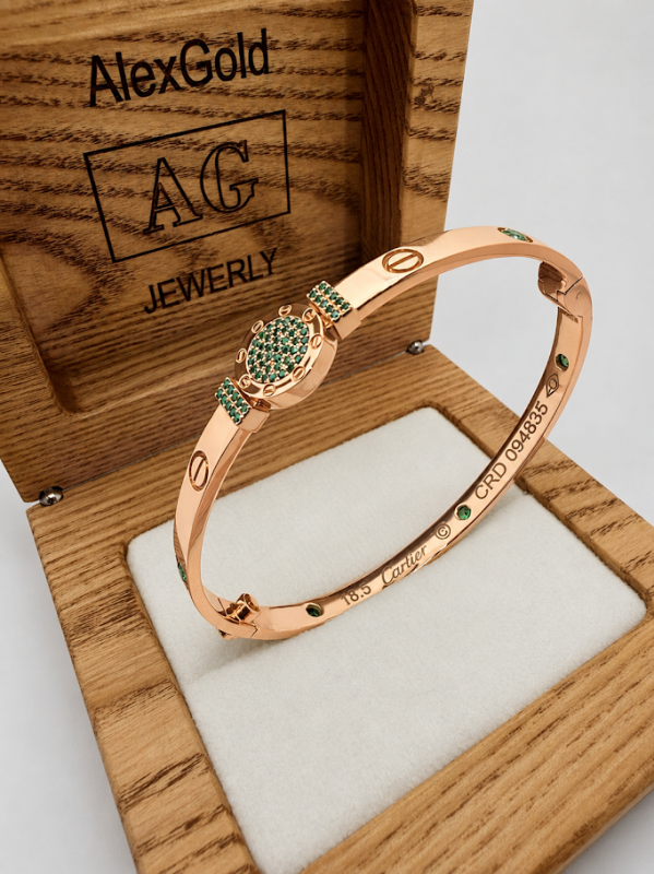 Золотий браслет у стилі Cartier Love з центральною вставкою та камінням
