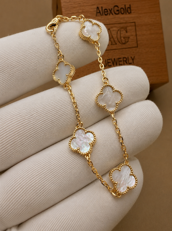 Золотий браслет Van Cleef з натуральним перламутром